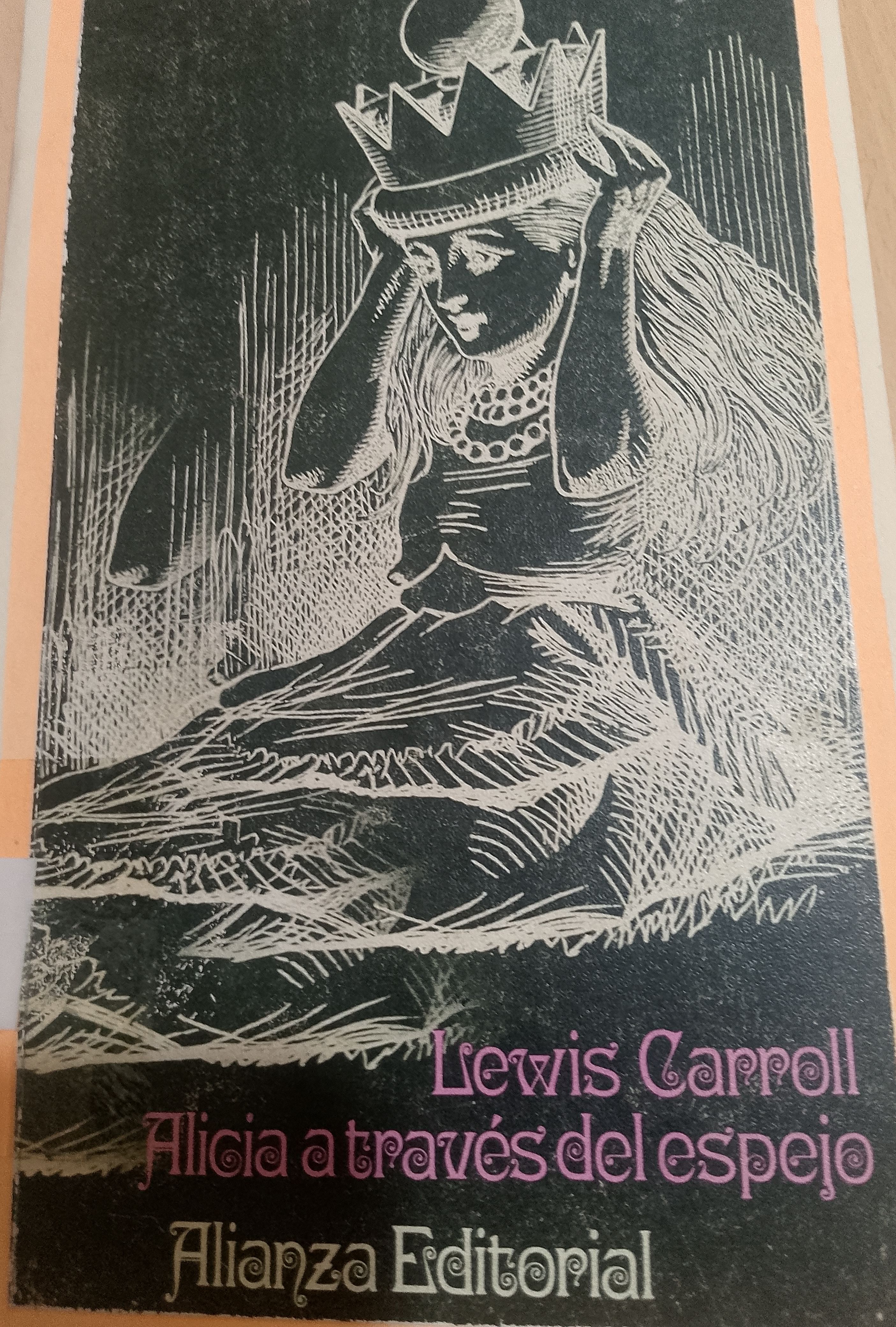 Portada de Alicia a través del espejo