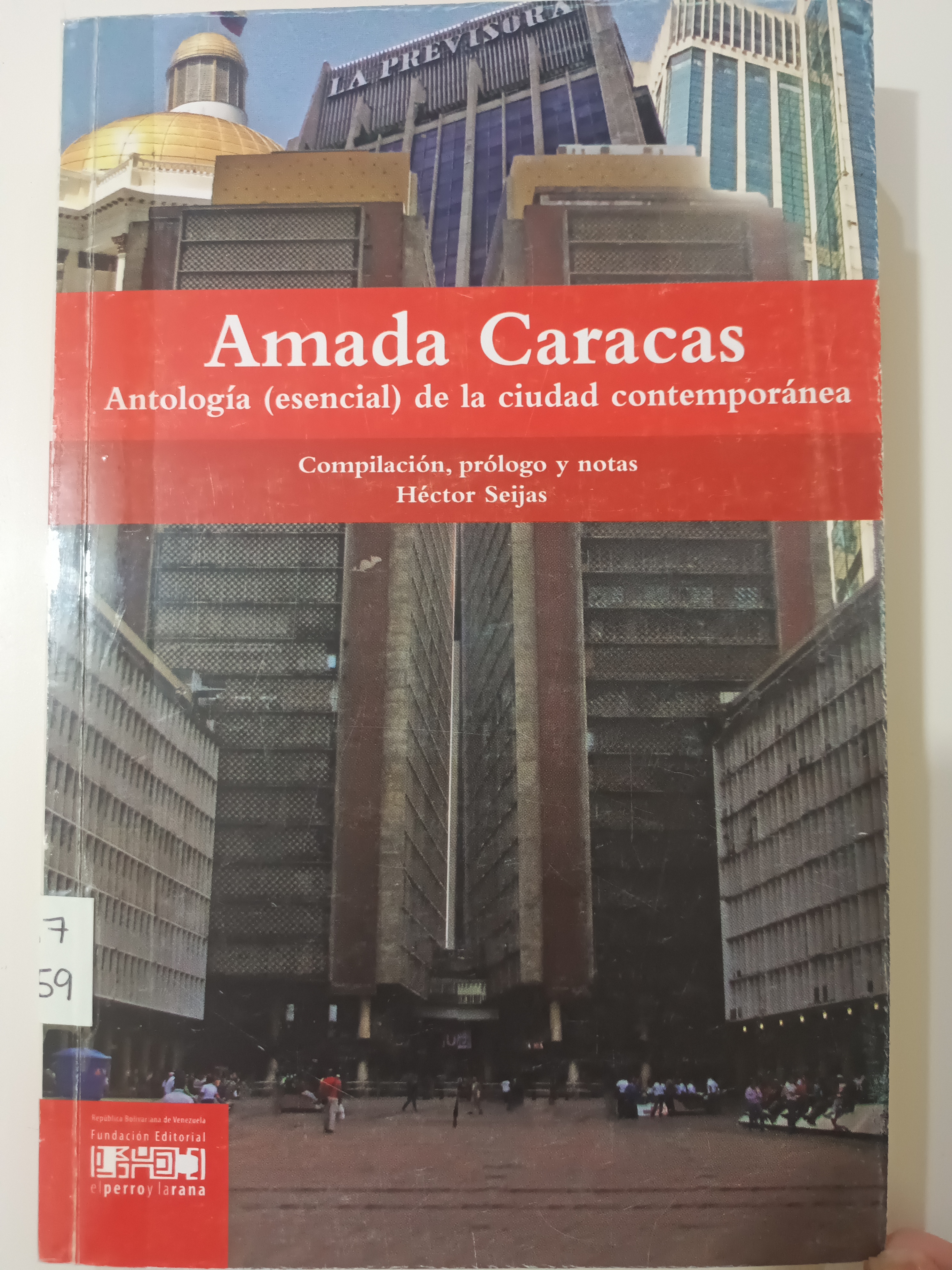 Portada de Amada Caracas Antología esencial de la ciudad contemporánea 