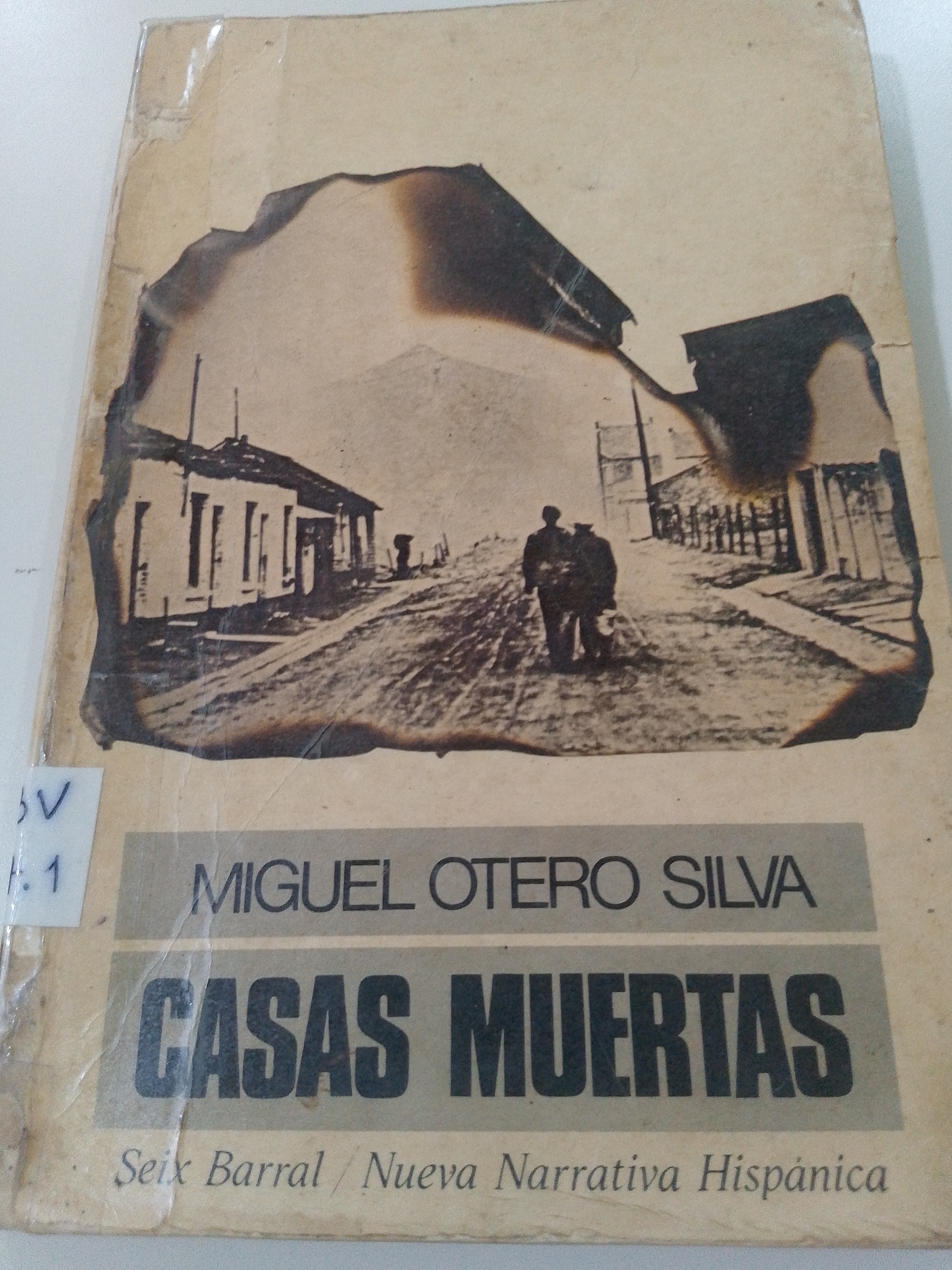 Portada de Casas Muertas