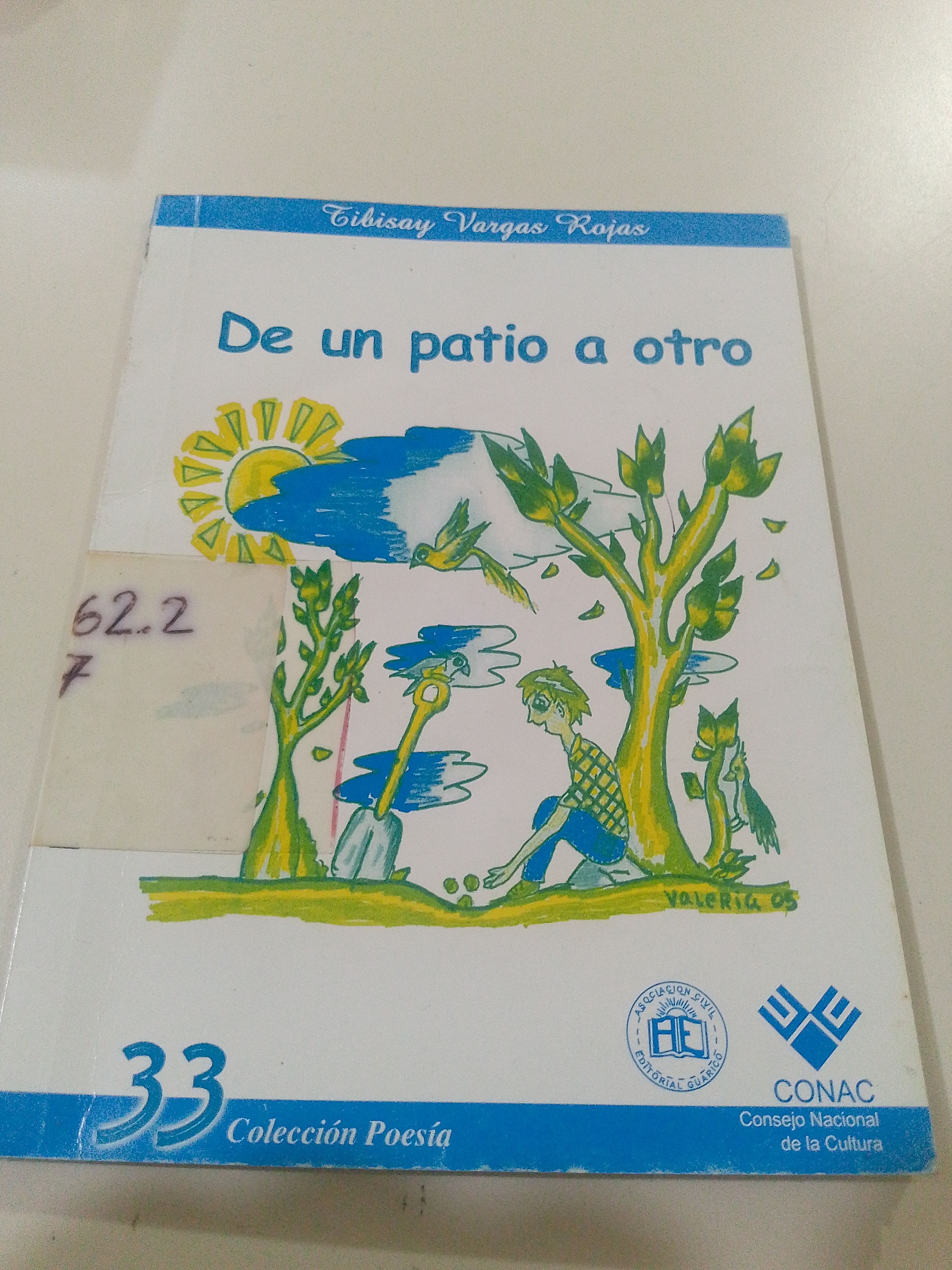Portada de De un patio a otro