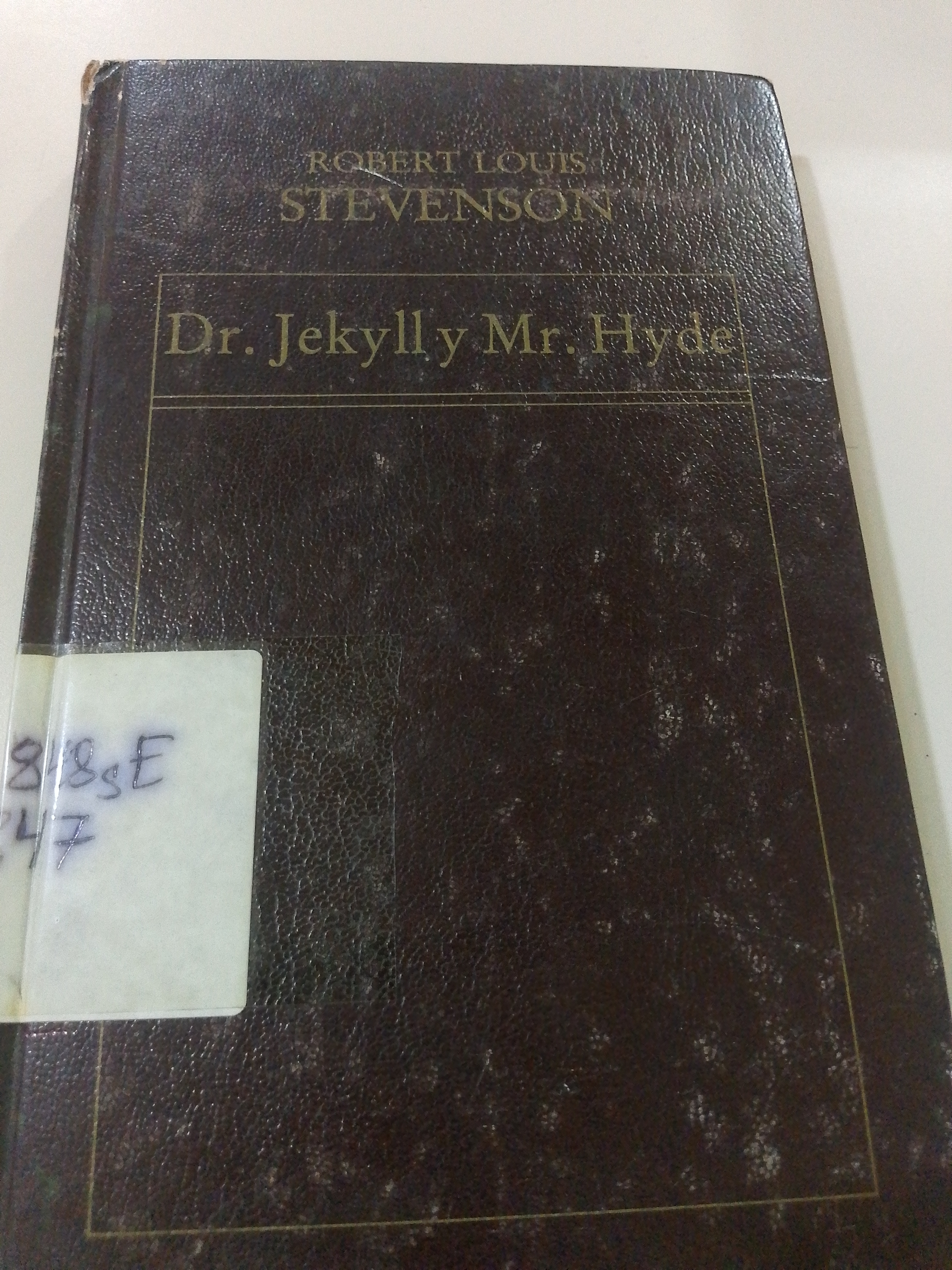 Portada de El extraño caso del Dr. Jekyll y Mr. Hyde
