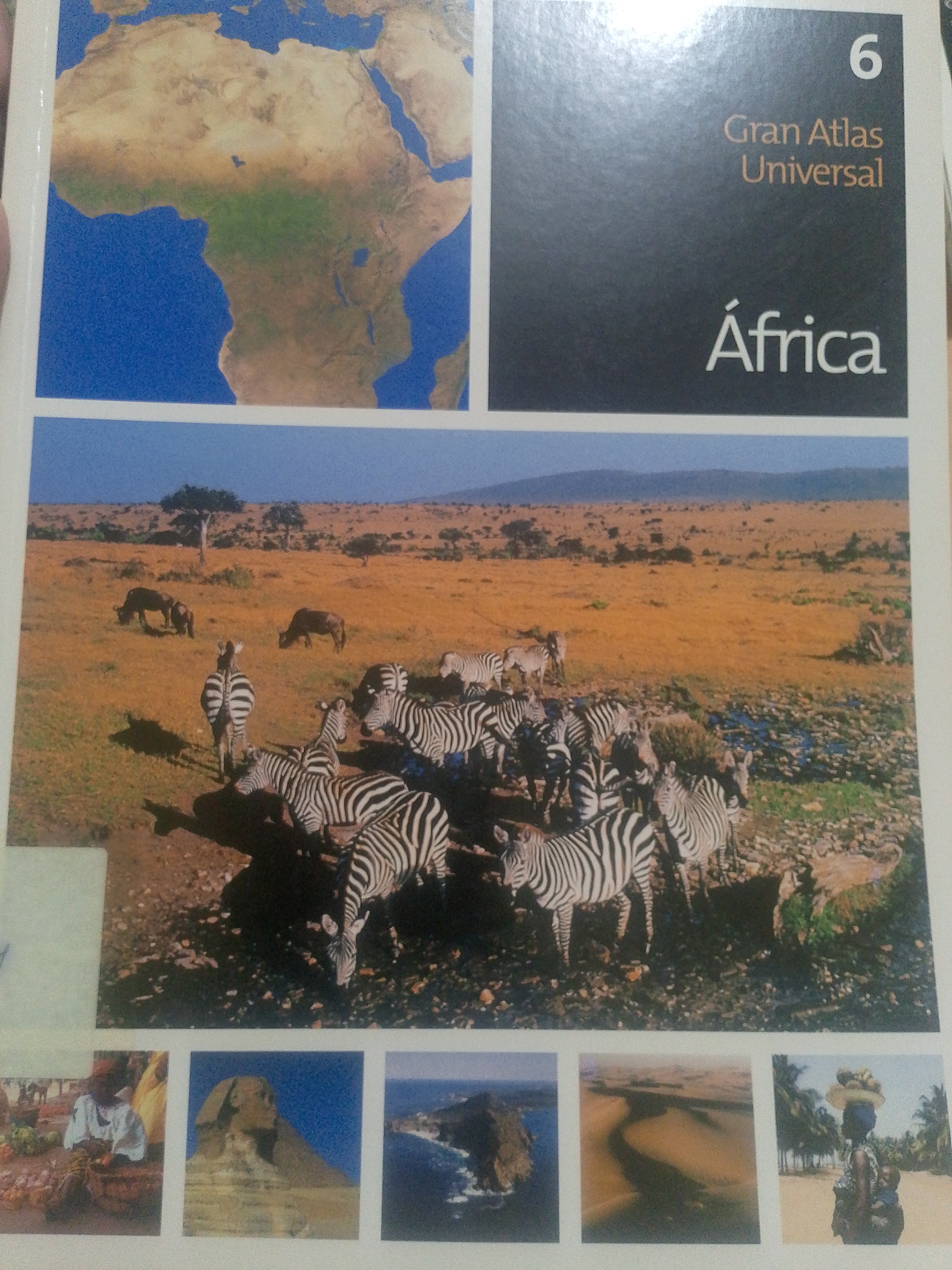Portada de Gran Atlas Universal.  África