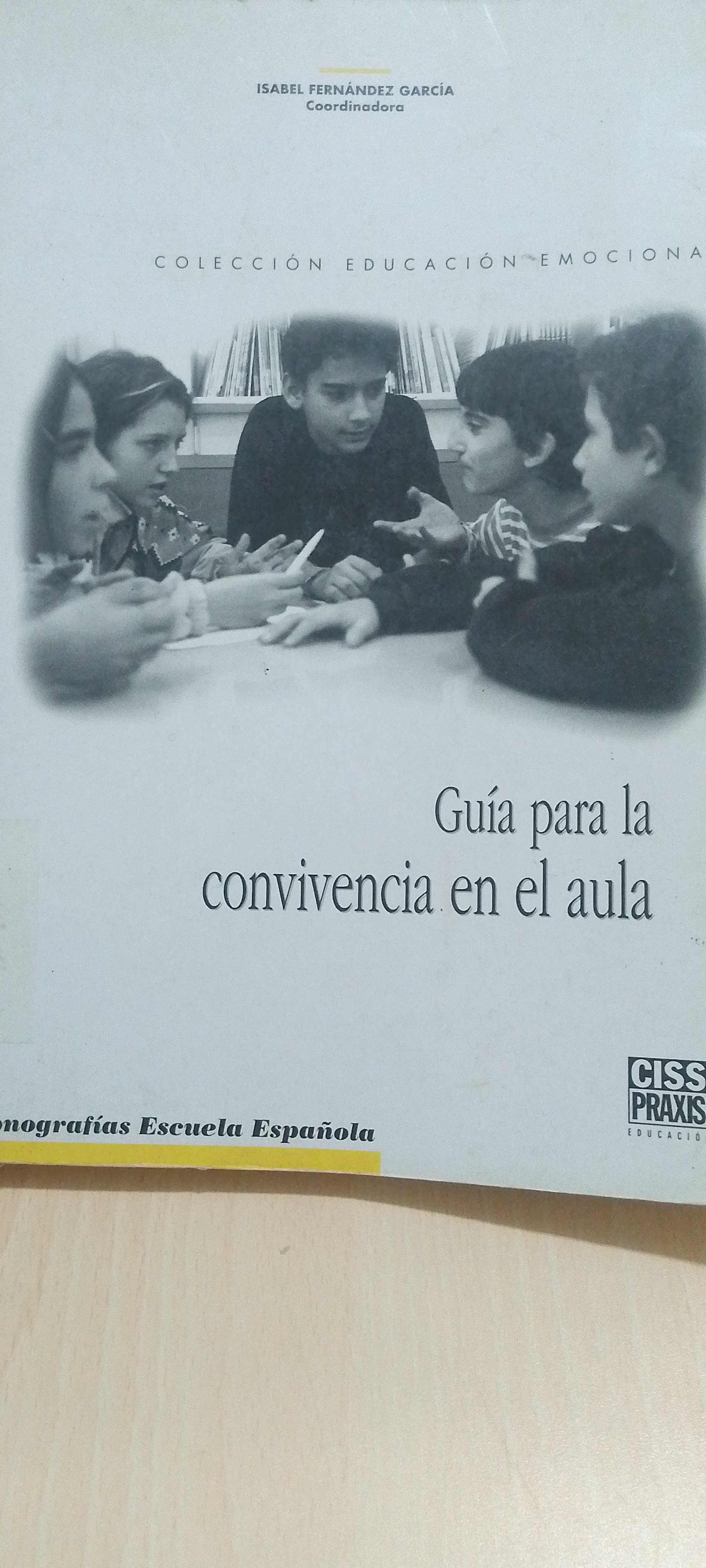 Portada de Guía para la convivencia en el aula