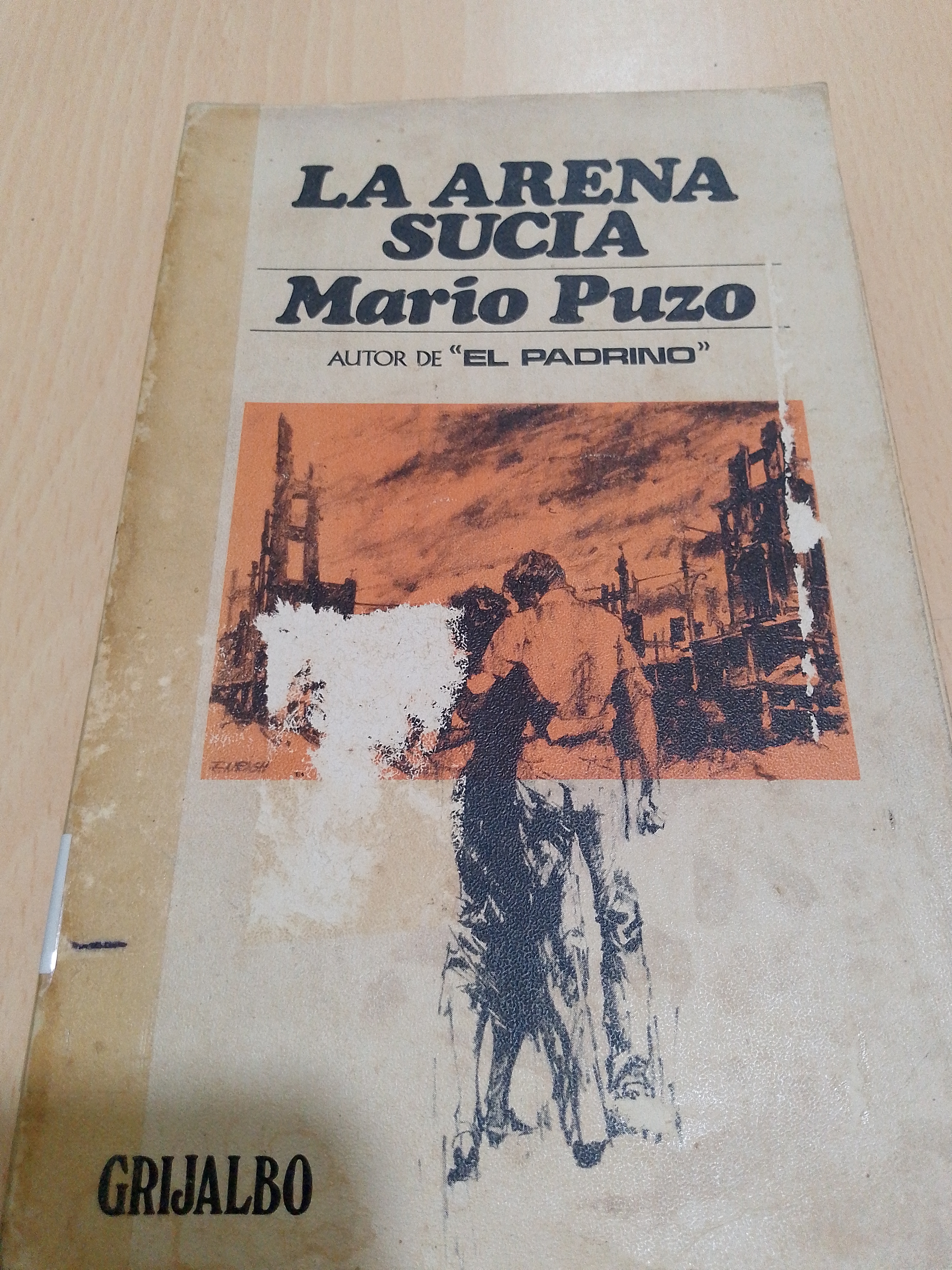 Portada de La arena sucia