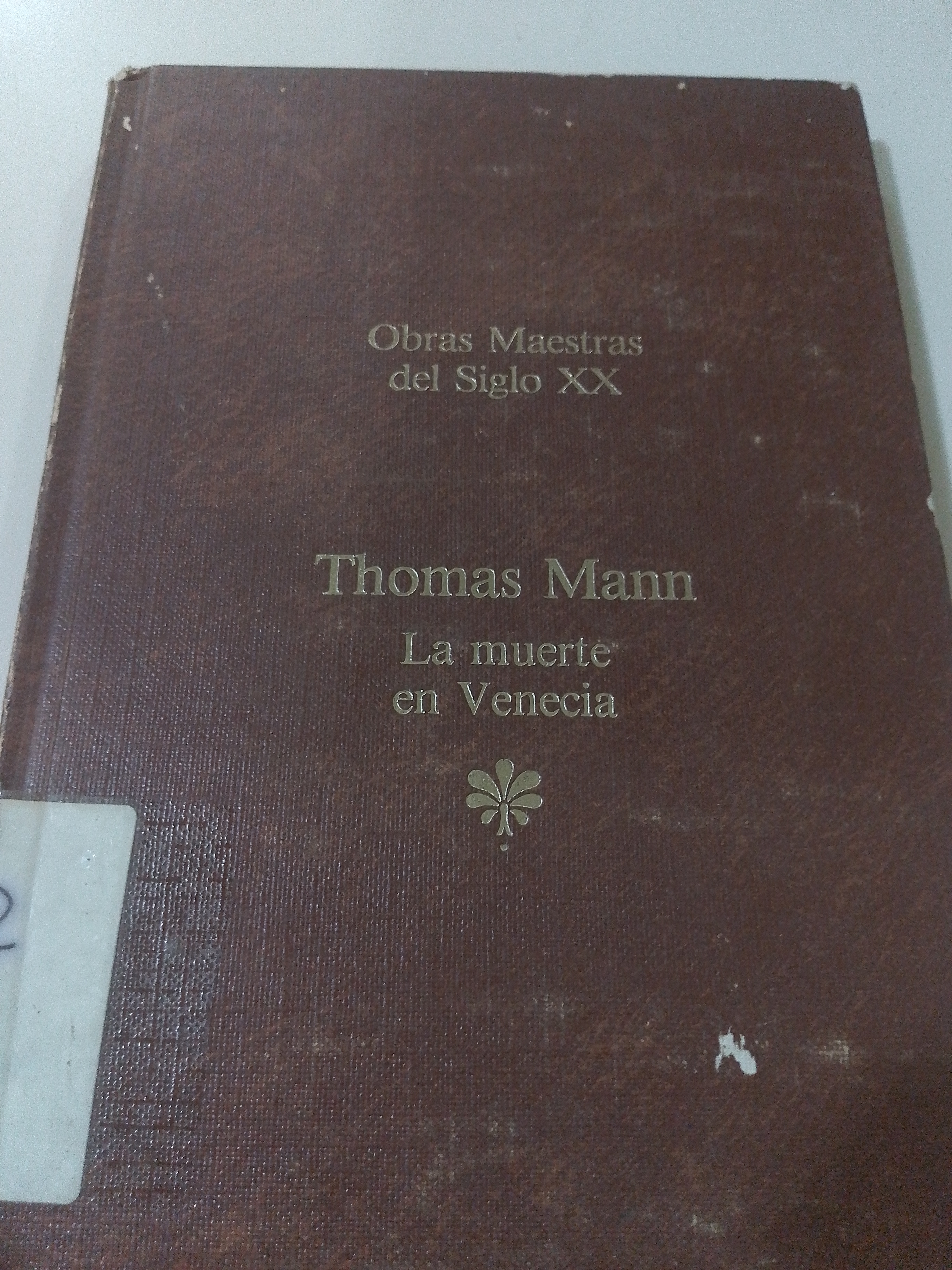 Portada de La muerte en Venecia. Obras maestras del siglo XX