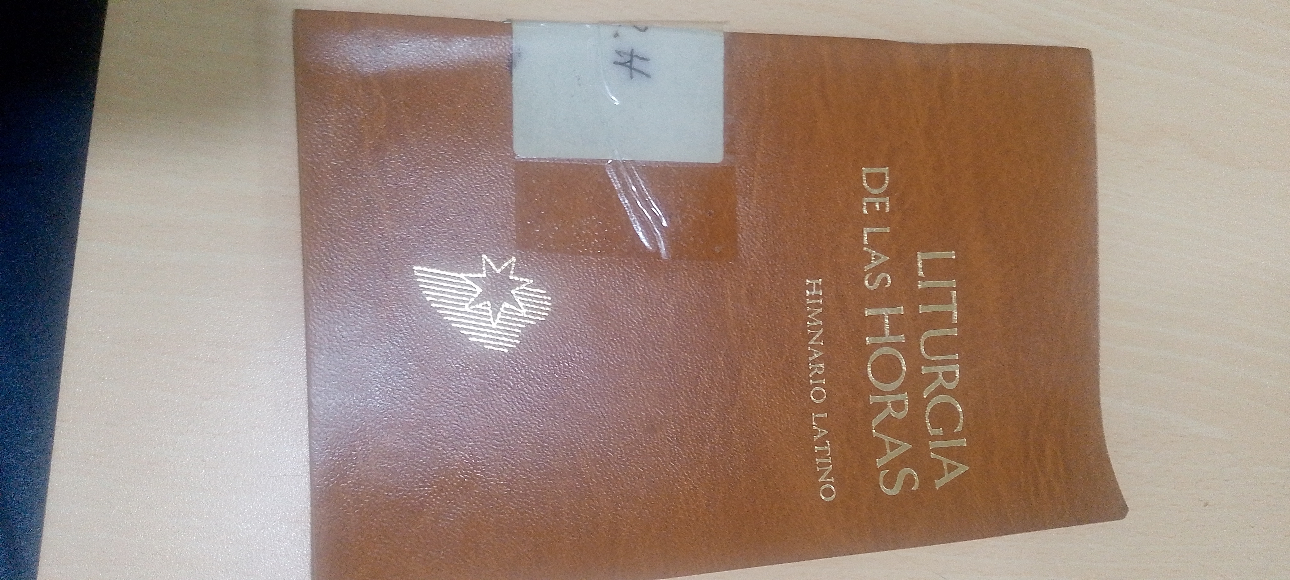 Portada de Liturgia de las horas. Según el rito romano Himnario latino