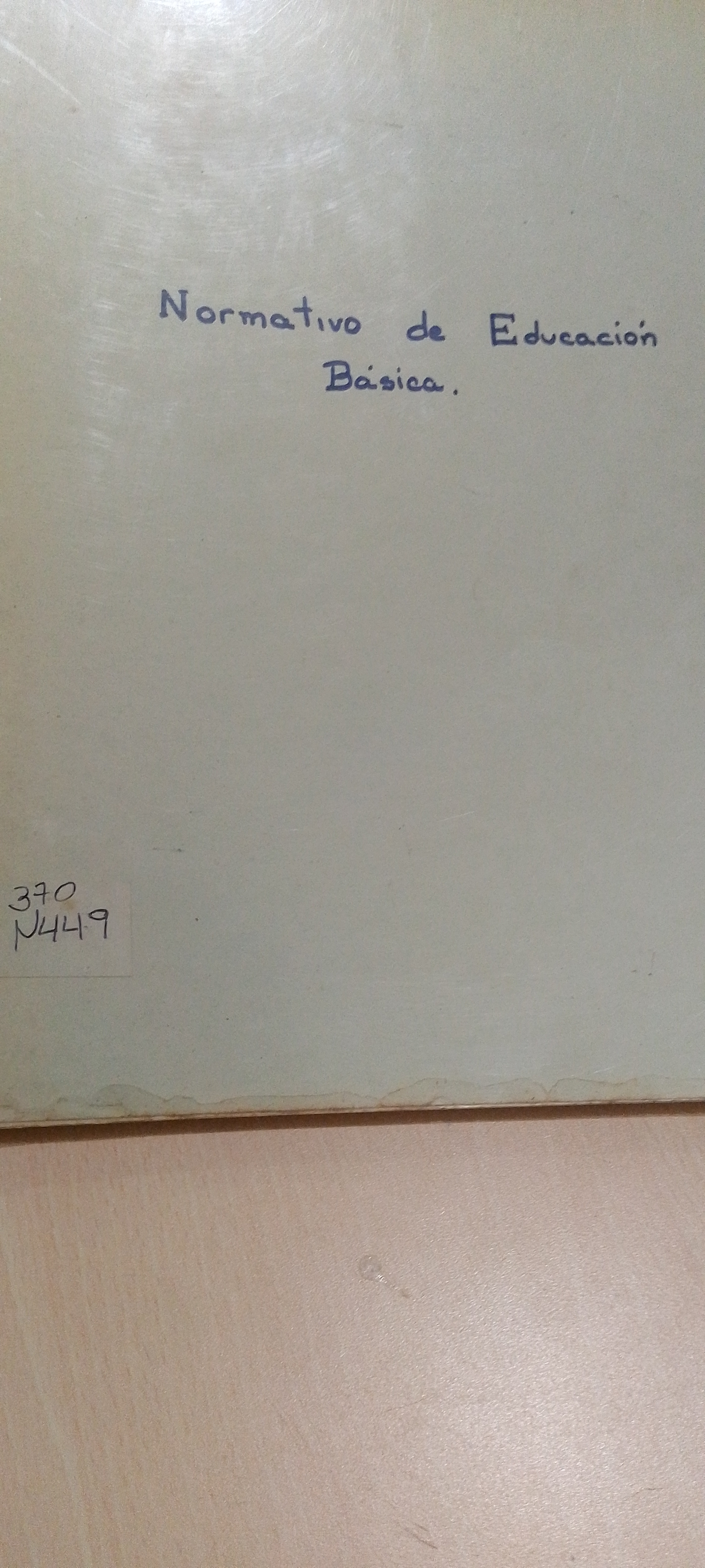 Portada de Normativo de educación básica