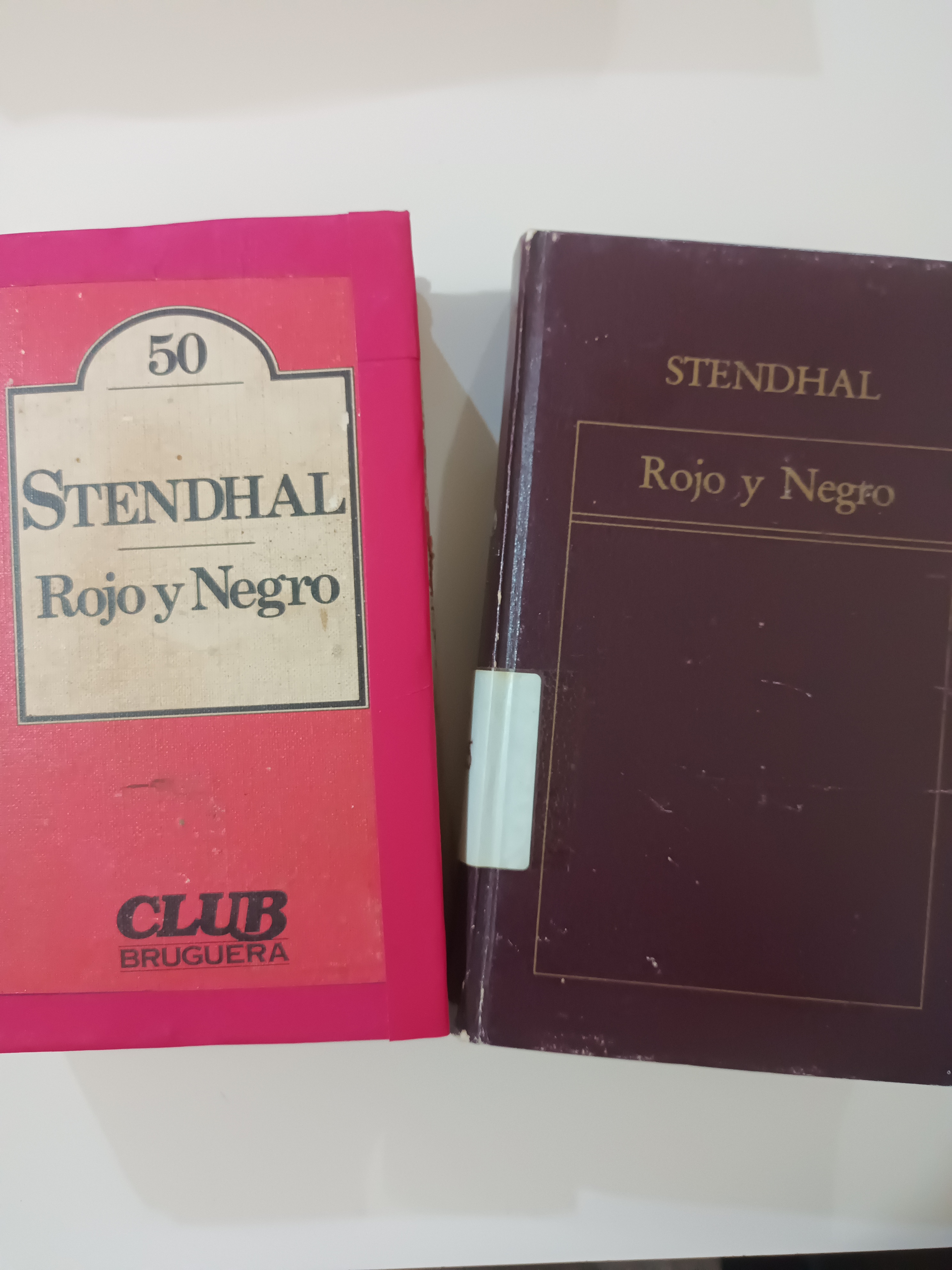 Portada de Rojo y negro