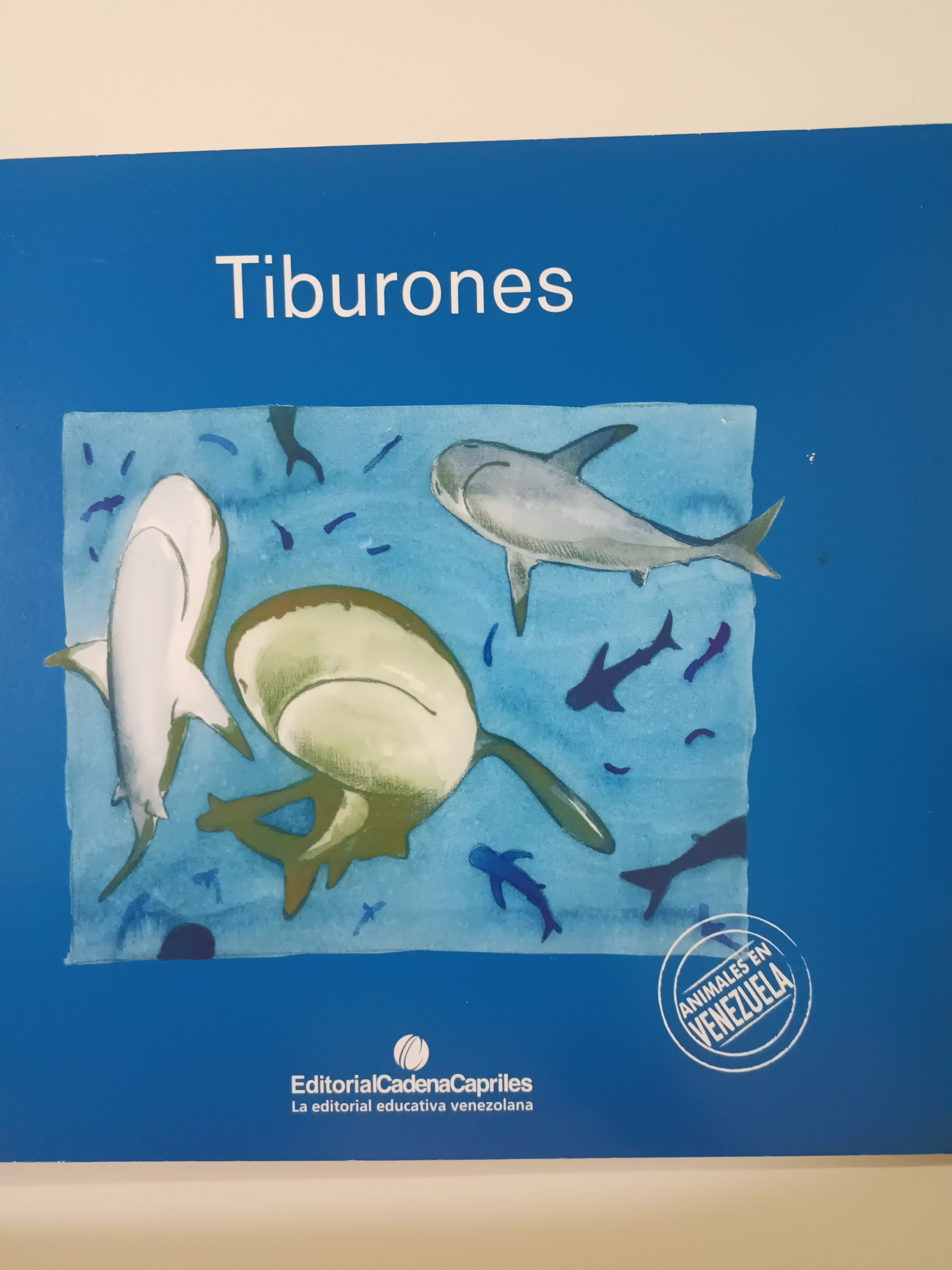 Portada de Tiburones