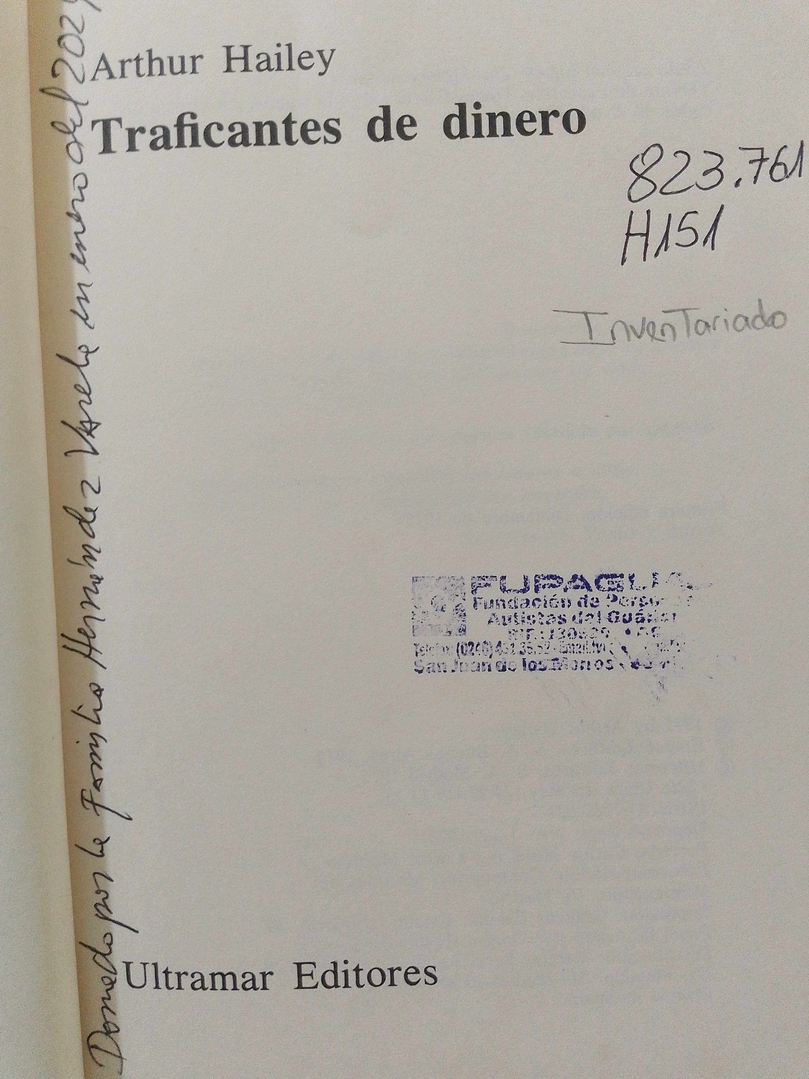 Portada de Traficantes de dinero
